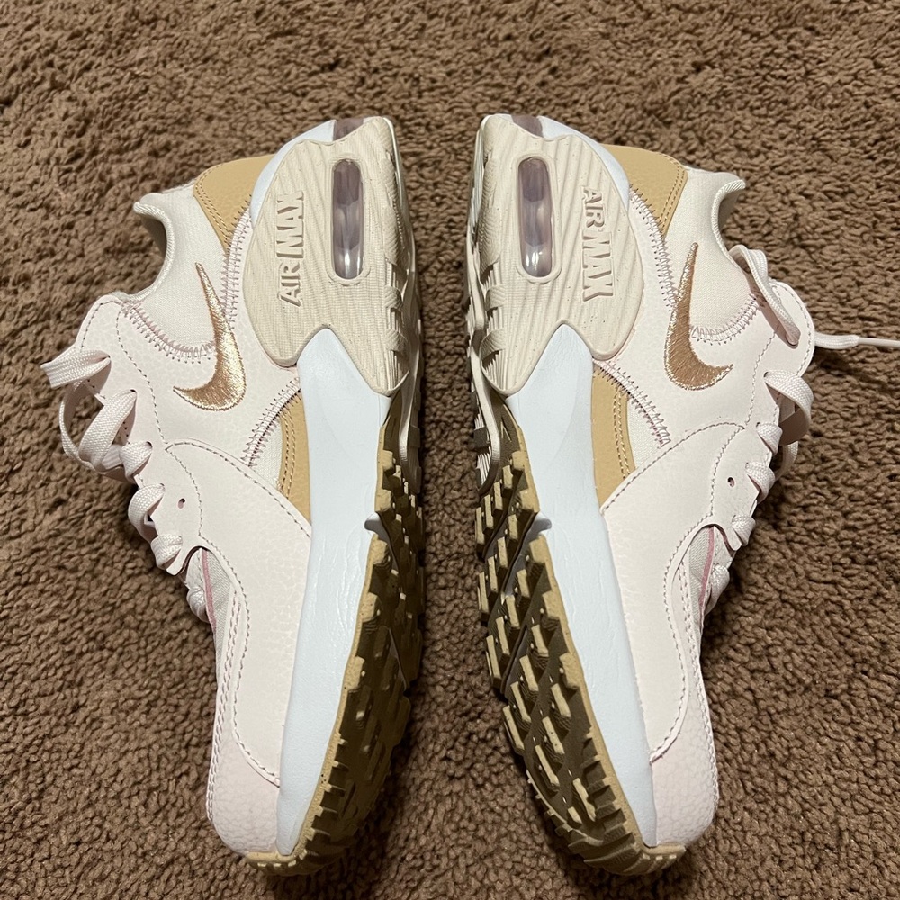 Nike Air Max Beige and White Women's Shoes